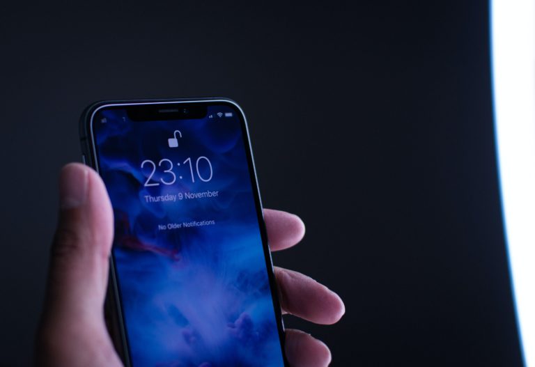 iOS 15.4 Beta Allows Users To Use Face ID with a Mask On