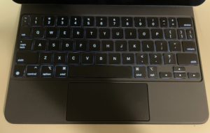 Appleosophy|Review: iPad Air 5th Generation with Apple Magic Keyboard