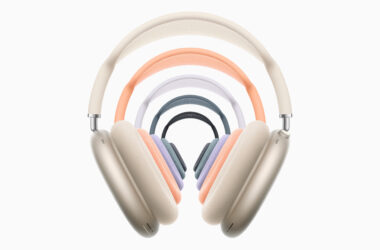 AirPods Max 2024 color lineup: midnight, starlight, blue, orange and purple.